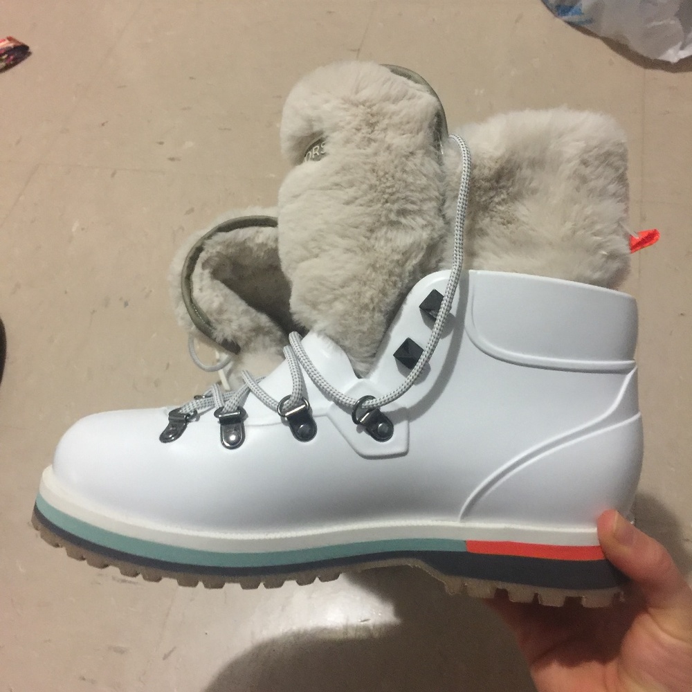 BRAND NEW Michael Kors PVC FAUX FUR Rain Boots - Picture 7 of 7